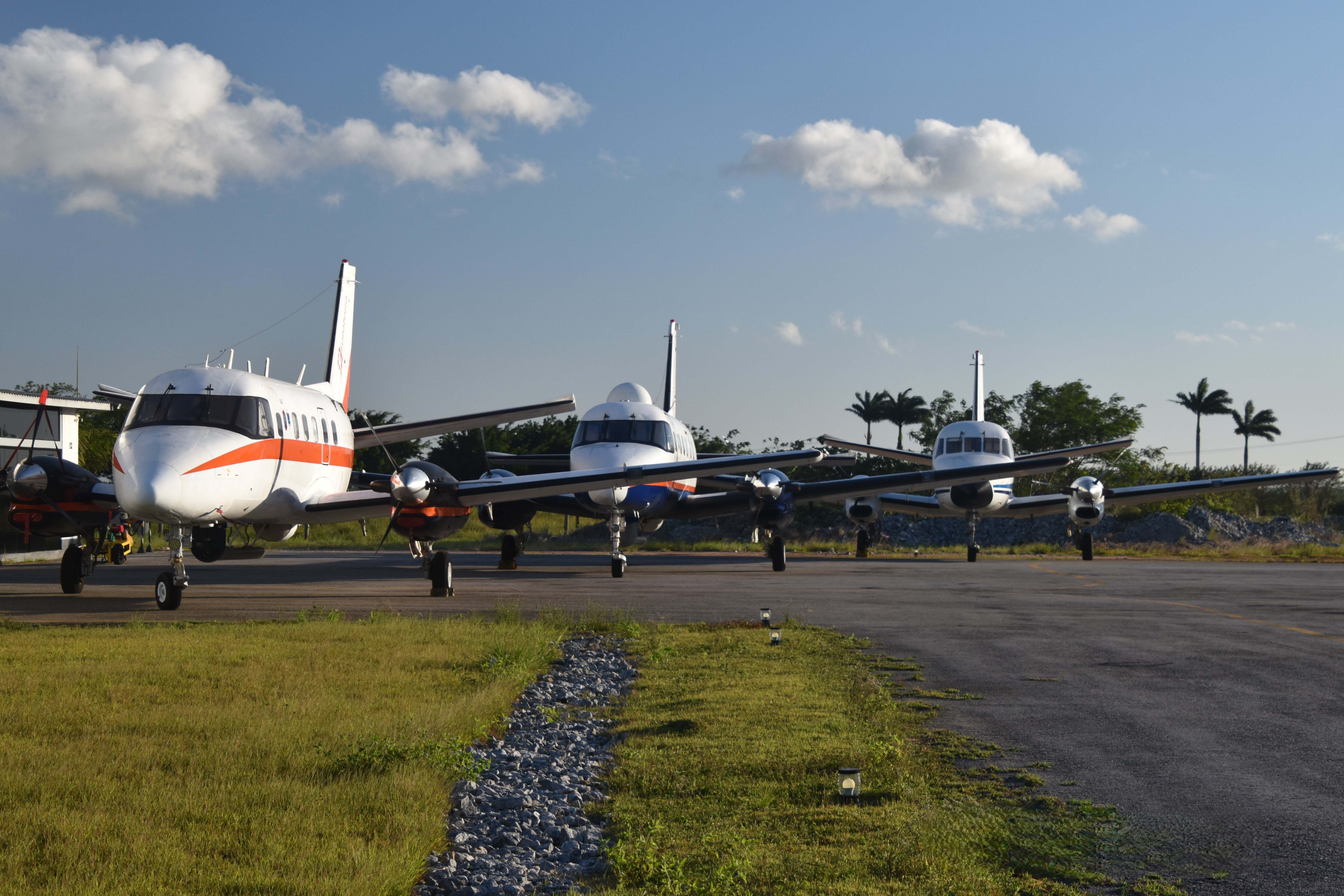 drei Flugzeuge vom Typ Poseidon